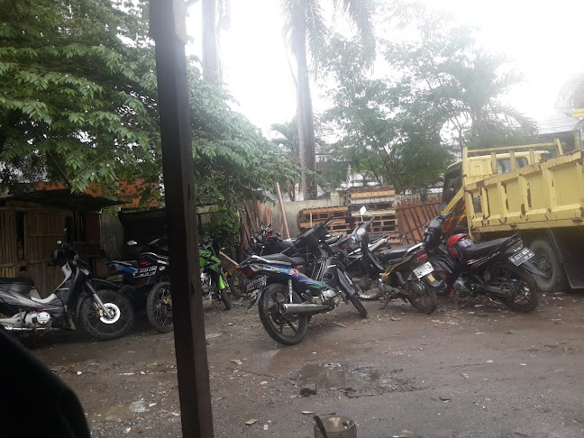 Opinii despre Kede Kopi Karo Perumnas Karawaci în Kabupaten Tangerang - Gastronomi dan perhotelan