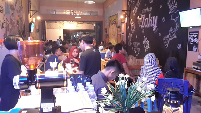 Opinii despre Warkop Zaky în Kota Makassar - Gastronomi dan perhotelan