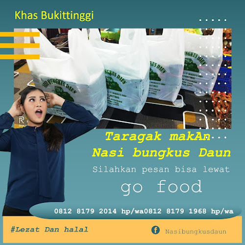 Nasi bungkus daun ( GM ) gonjong merah Depan SMA 5 Bukittinggi - Kota Bukittinggi