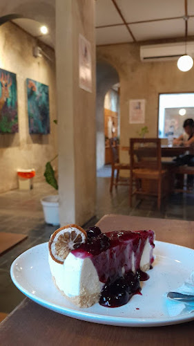 Opinii despre Toko Kopi Oetama în Kota Yogyakarta - Gastronomi dan perhotelan