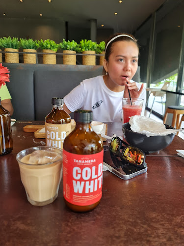 Tanamera Coffee Graha Famili - Gastronomi dan perhotelan