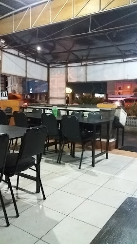 Opinii despre Bunaken Cafe & Resto în Kota Manado - Gastronomi dan perhotelan