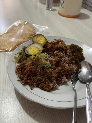 Jl. Merdeka No.153, Kauman, Kec. Kepanjenkidul, Kota Blitar, Jawa Timur 66117