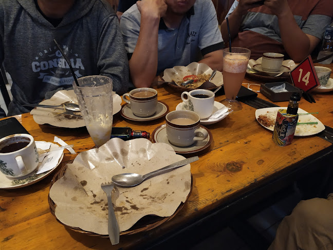 Kedai Kopi Carita - Gastronomi dan perhotelan