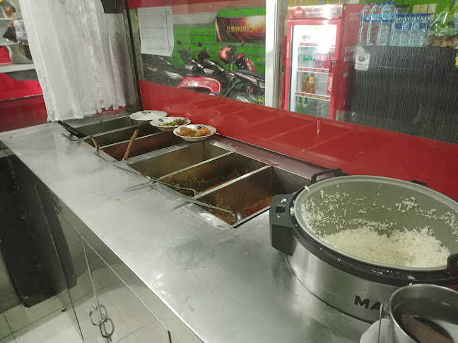 Comentarii opinii despre Rumah Makan Sari Bundo Jaya