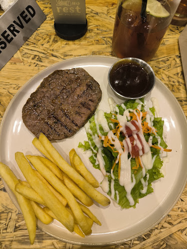 Comentarii opinii despre Rest Coffee Eat, Play & Relax