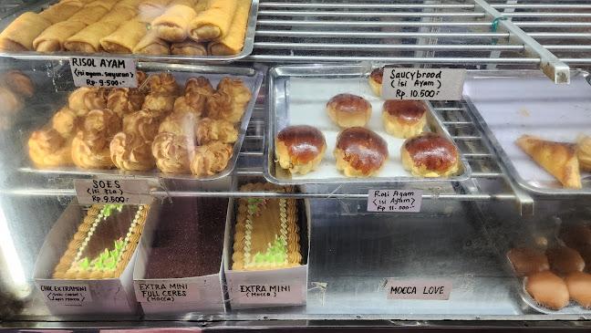 Jl. Jend. Ahmad Yani No.92 A-B, Kesawan, Kec. Medan Bar., Kota Medan, Sumatera Utara 20212