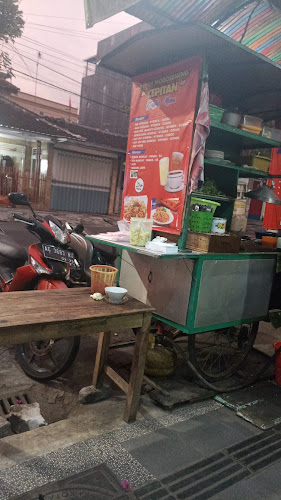 Opinii despre Depot Moro Seneng Cepitan în Kota Blitar - Gastronomi dan perhotelan