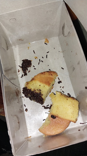 PUKIS DAN MARTABAK KOTABARU (Magelang) - Gastronomi dan perhotelan