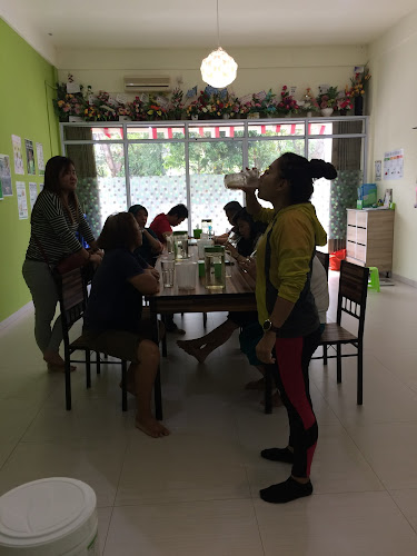 Opinii despre Good Summer Nutrition Club în Kota Batam - Gastronomi dan perhotelan