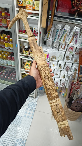 Pasar Blauran, Palangkaraya - Gastronomi dan perhotelan