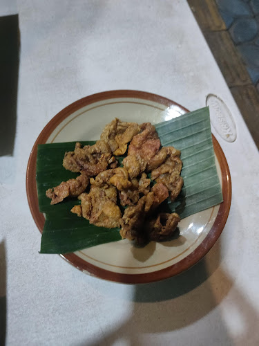 Opinii despre Warung Cari Makan în Kota Surakarta - Gastronomi dan perhotelan