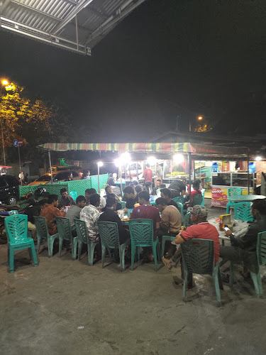 Opinii despre Martabak Mesir & Nasi Goreng Simpang Berok în Kota Solok - Gastronomi dan perhotelan