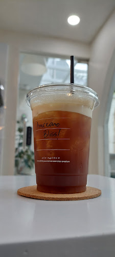 Opinii despre mania(c) plain place în Kota Makassar - Gastronomi dan perhotelan