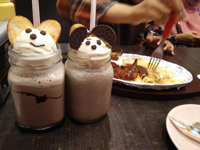 Jl. Merdeka No.57, Lemahwungkuk, Kec. Lemahwungkuk, Kota Cirebon, Jawa Barat 45111