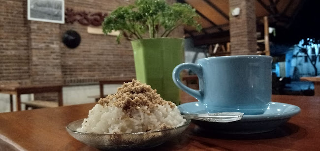 Comentarii opinii despre Saungtani Kafe