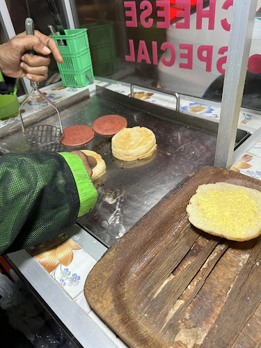 Opinii despre Burger medan în Kota Bandar Lampung - Gastronomi dan perhotelan