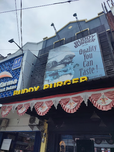 BUDDY BURGER, Abepura