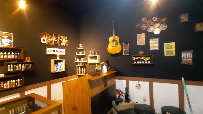 DR VAPE STORE & COFFEE