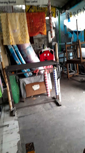 RMQG+P98, Jl. Halim Perdana Kusuma, RT.002/RW.001, Batuceper, Kec. Batuceper, Kota Tangerang, Banten 15122