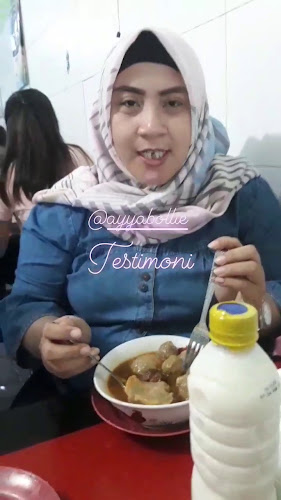 Opinii despre Bakso Lumayan în Kota Makassar - Gastronomi dan perhotelan