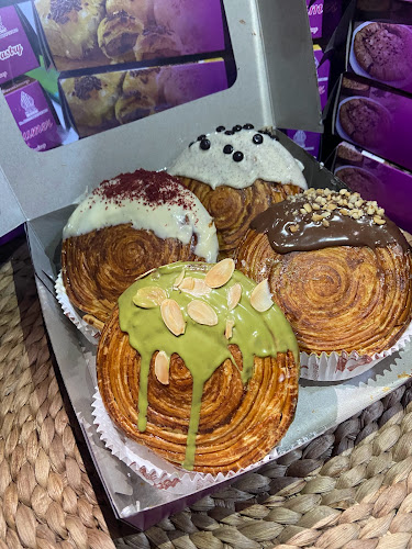 @FamilyFood(Bolen Pizza) - Gastronomi dan perhotelan