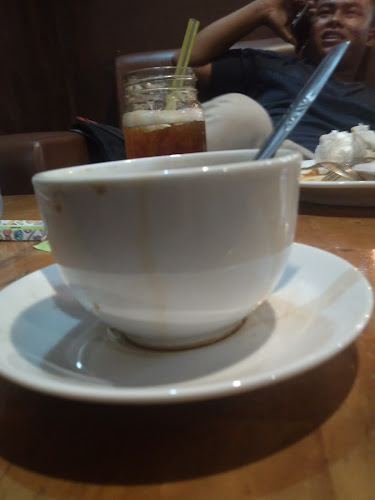 GF76+87C, Jl. Ronggo Warsito, Suka Maju, Kec. Sail, Kota Pekanbaru, Riau 28127