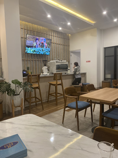 High Life Resto&Bakery