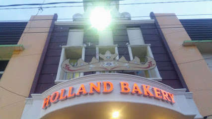 HOLLAND BAKERY BERINGIN RAYA
