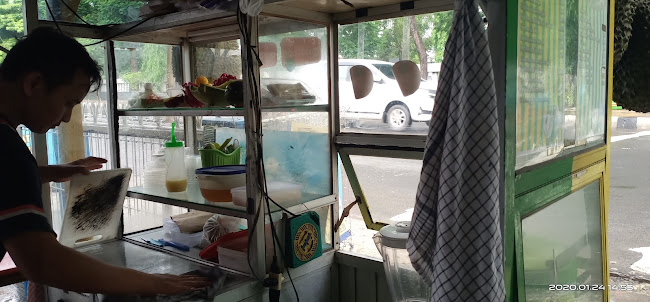 Opinii despre Sop Durian dan tauhu gejrot în Kota Tangerang - Gastronomi dan perhotelan