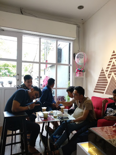 Jl. Bougenville No.23, Masale, Kec. Panakkukang, Kota Makassar, Sulawesi Selatan 90231