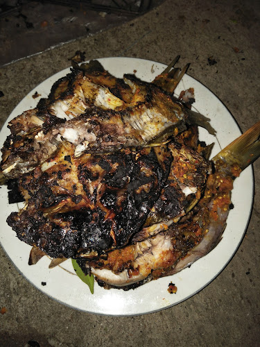 Opinii despre Warung Elma în Kota Padang Sidempuan - Gastronomi dan perhotelan