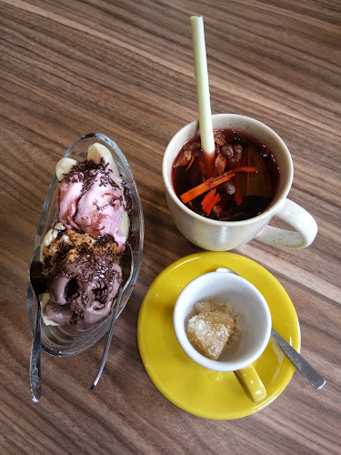 de'Clan Resto & Cafe Depok