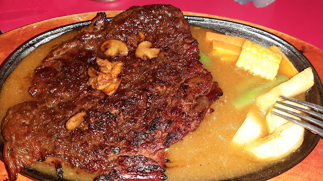 MAMOO Steak & Chicken Grill