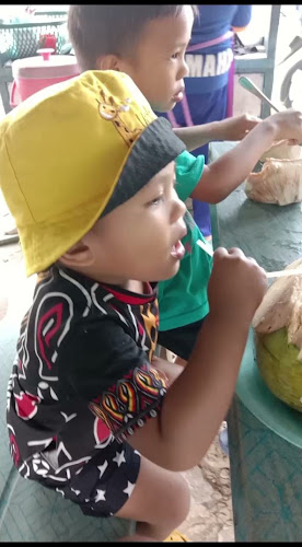 Opinii despre Wisata Kuliner Kelapa Muda Bandara în Kota Tarakan - Gastronomi dan perhotelan