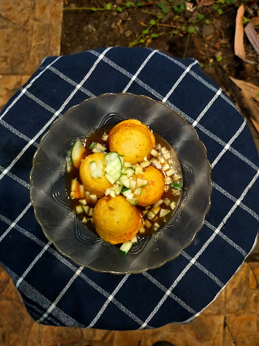 Gg. Senina No.11, Padang Bulan, Kec. Medan Baru, Kota Medan, Sumatera Utara 20222