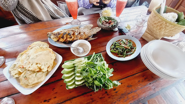 Opinii despre RM. Saung Jembar în Kab. Tasikmalaya - Gastronomi dan perhotelan