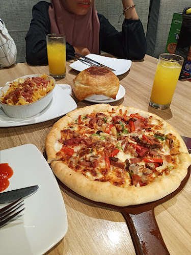 Pizza Hut Restoran - Ramayana Pematang Siantar - Kota Pematang Siantar