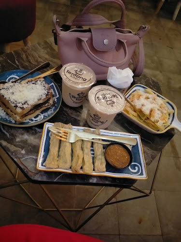 Opinii despre Tentang kopi & cafe pahoman în Kota Bandar Lampung - Gastronomi dan perhotelan