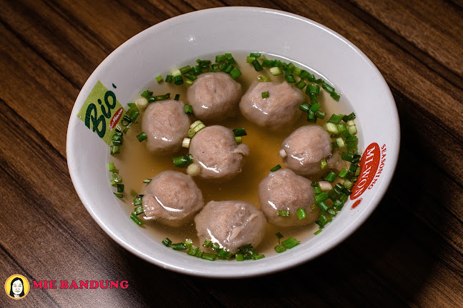 Mie Bandung Sesetan, Cabang Teuku umar