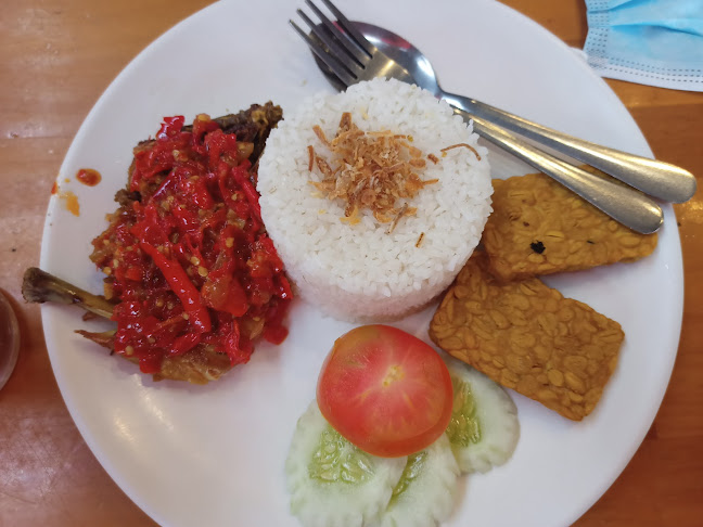 Mr.Brewok Cafe & Resto - Gastronomi dan perhotelan