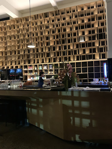 Opinii despre Locaāhands - Food & Coffee în Surabaya - Gastronomi dan perhotelan