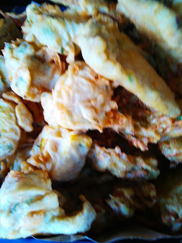 Comentarii opinii despre Warung Pinggir Pantai "TAZKIA"