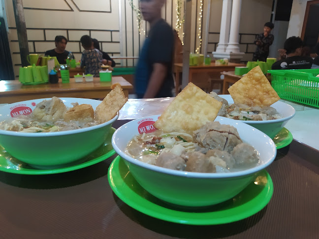 "Rumah Bakso 28" - Kota Kotamobagu