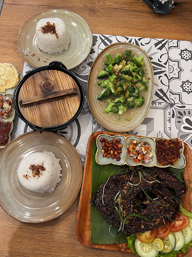 Sunzet Coffee & Eatery Bintaro Jaya Xchange Mall 2 - Kota Tangerang Selatan