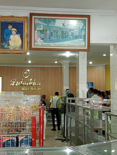 Comentarii opinii despre Bika Ambon Zulaikha 03