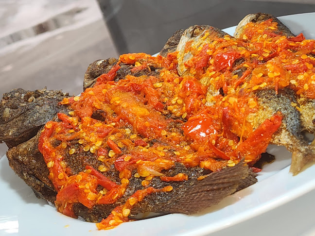 Comentarii opinii despre Warung Padang RUB Basamo (Spesial Kepala Kakap Bandung)