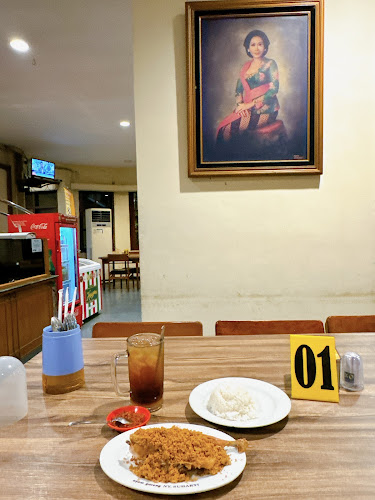 Ayam Goreng Ny. Suharti - Gastronomi dan perhotelan