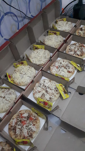 Opinii despre Orlando Pizza Surabaya în Surabaya - Gastronomi dan perhotelan