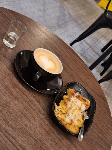 Opinii despre RUANG LE'NDRA în Kota Serang - Gastronomi dan perhotelan